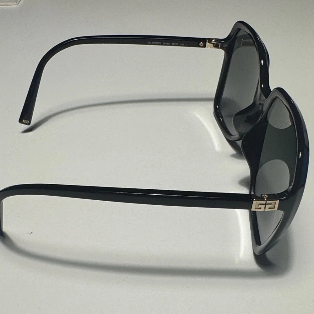 Givenchy GV 7187/F/S Black Oversized Sunglasses 62mm